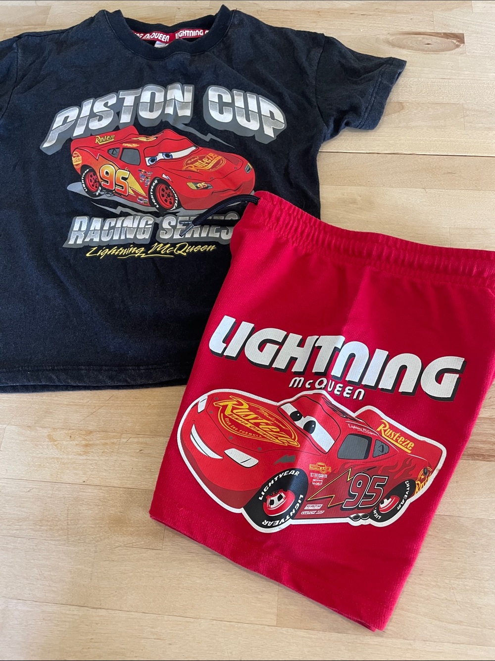 Pixar Cars Matching Set - Picture 4 of 6